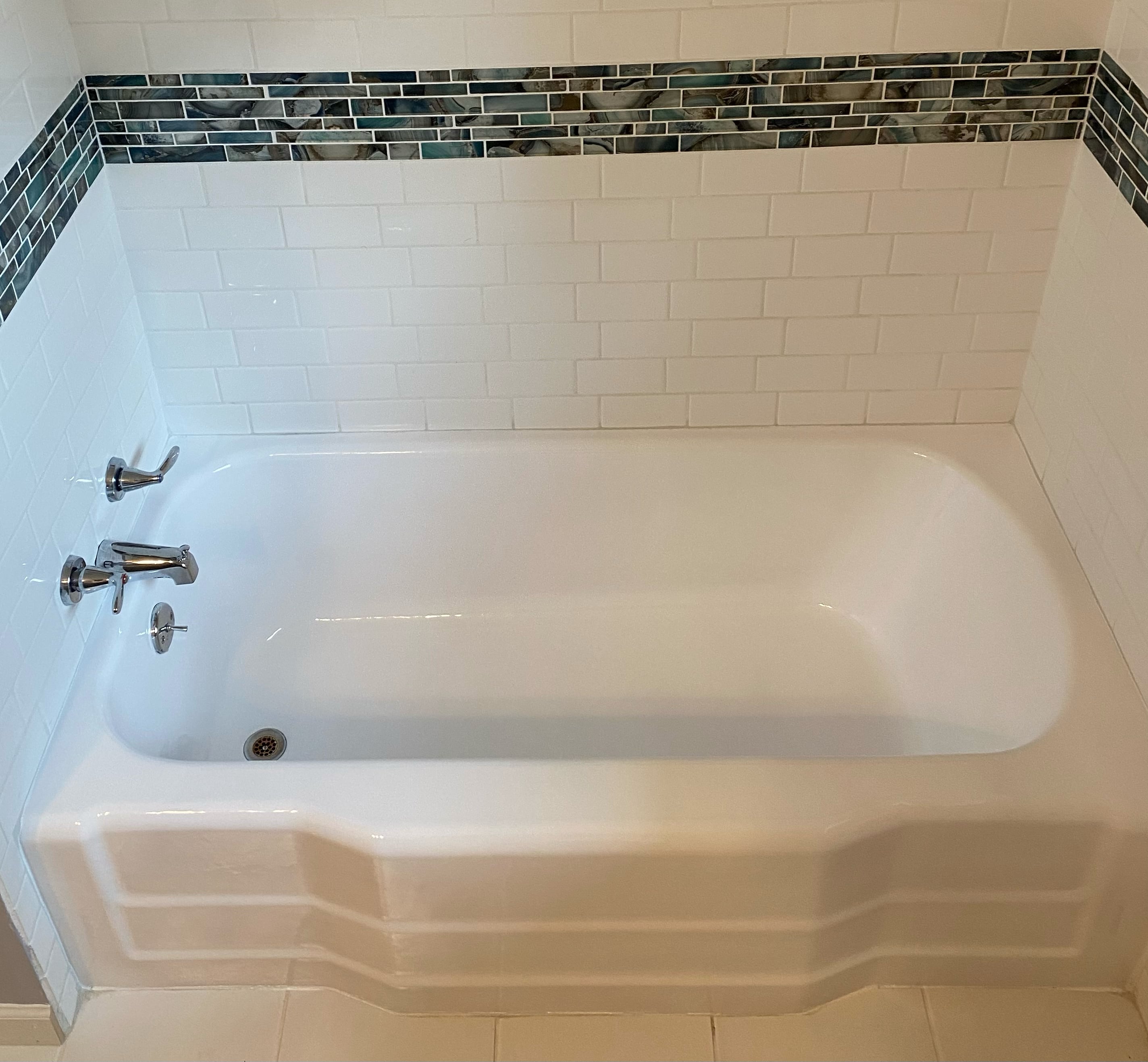 Tub refinishing result